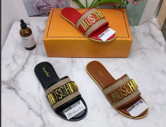 Moschino Slides