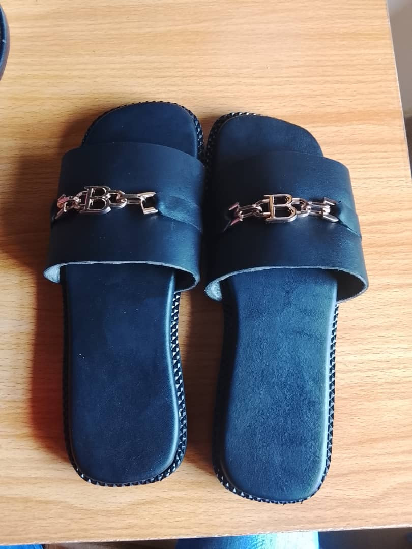 flat shoe